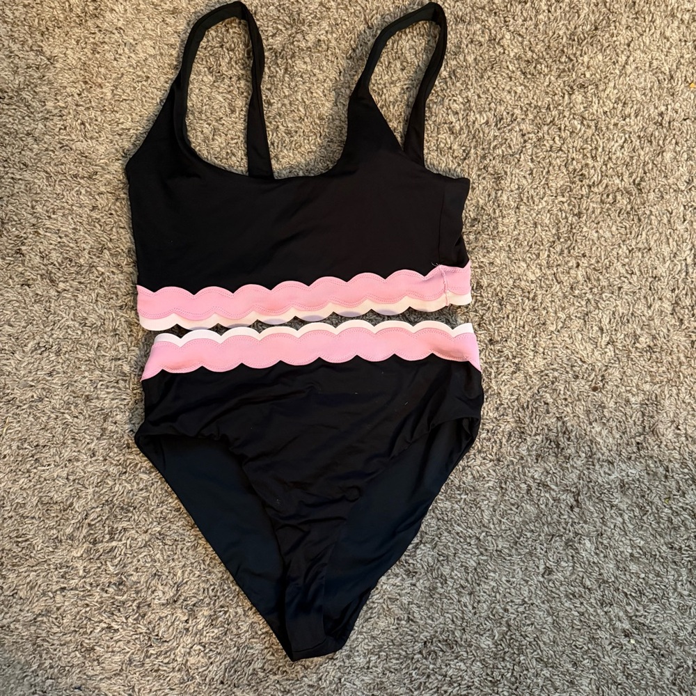 Beach Riot Scalloped Swimsuit